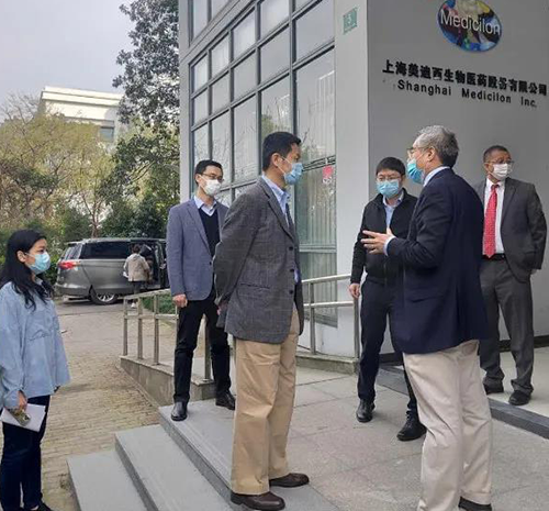 上海市委常委、副市长吴清一行调研上海人生就是博生物医药股份有限公司张江园区